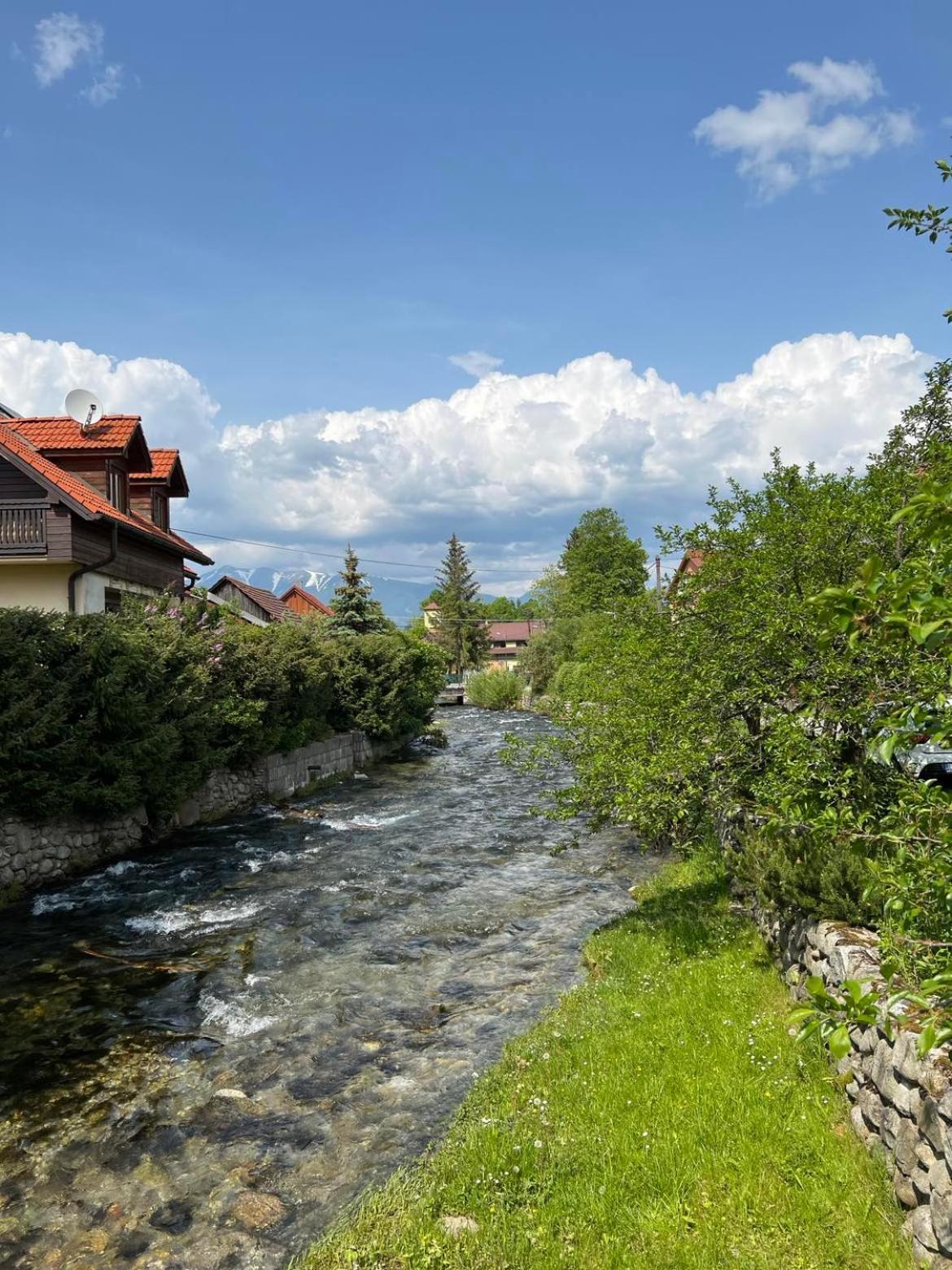 Domcek Pod Vezami S Virivkou A Grilom, Pri Termalnom Kupalisku Apartment Liptovsky Jan Luaran gambar